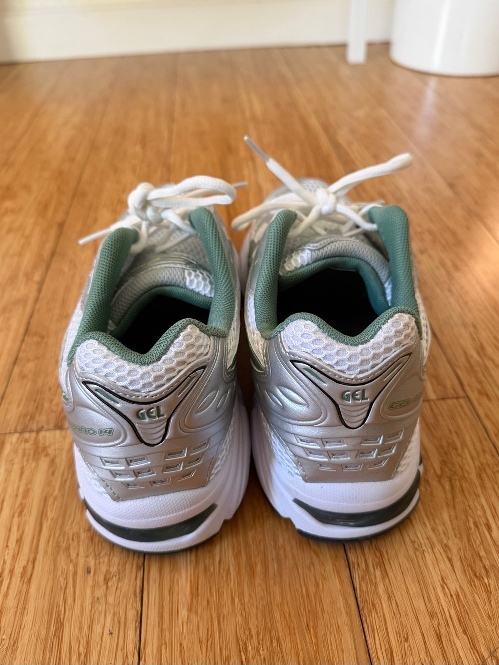 ASICS GEL-Kayano 14 - Picture 5 of 6
